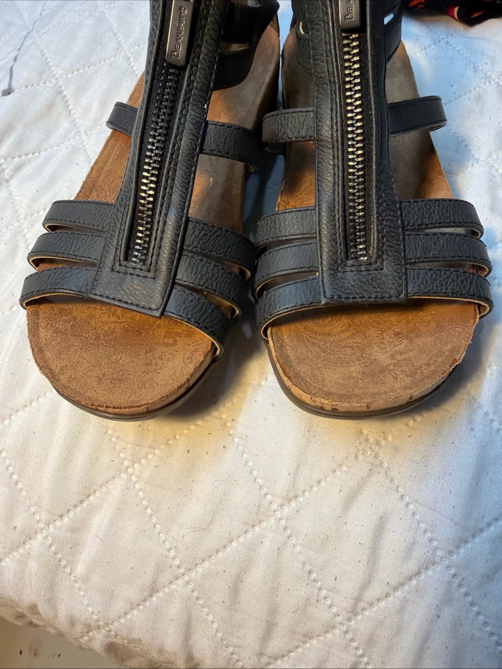 BearPaw Pewter size 7 Strappy Front-Zip Women’s Sandals - Picture 9 of 11